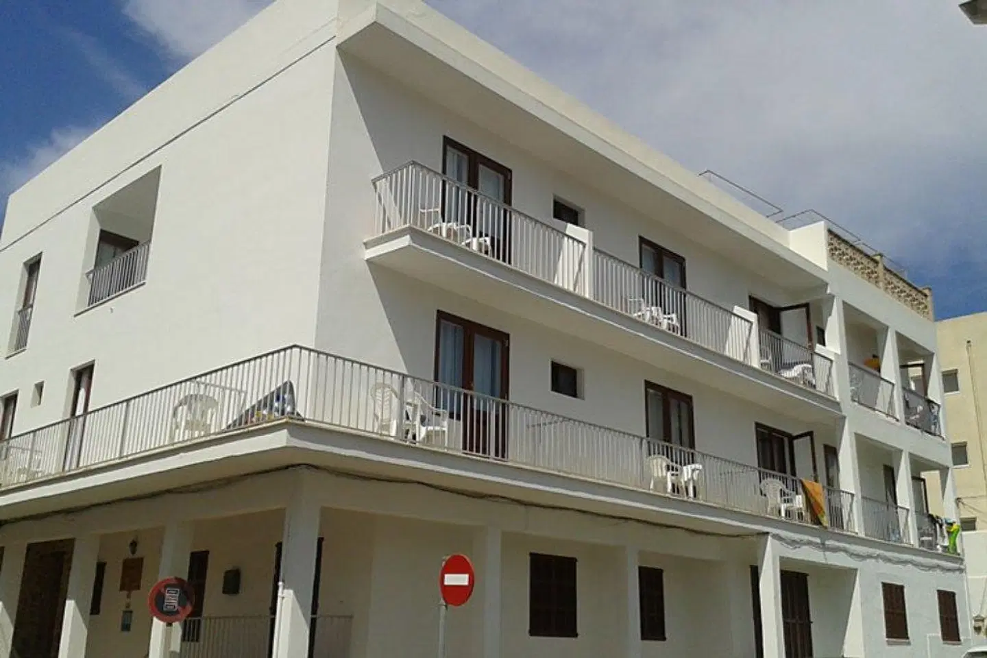 Can Gallu Hostal EXTERIOR