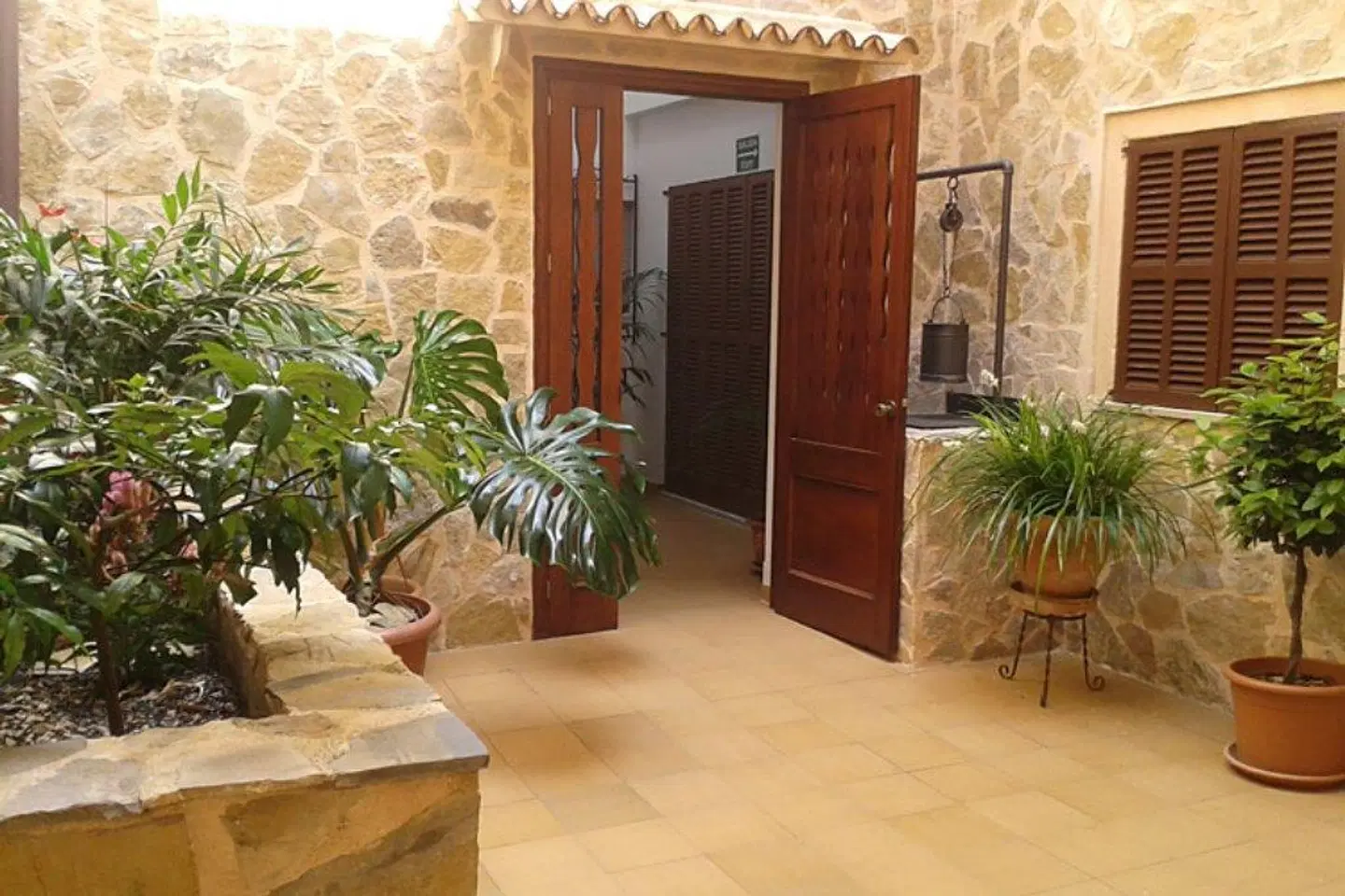 Can Gallu Hostal EXTERIOR