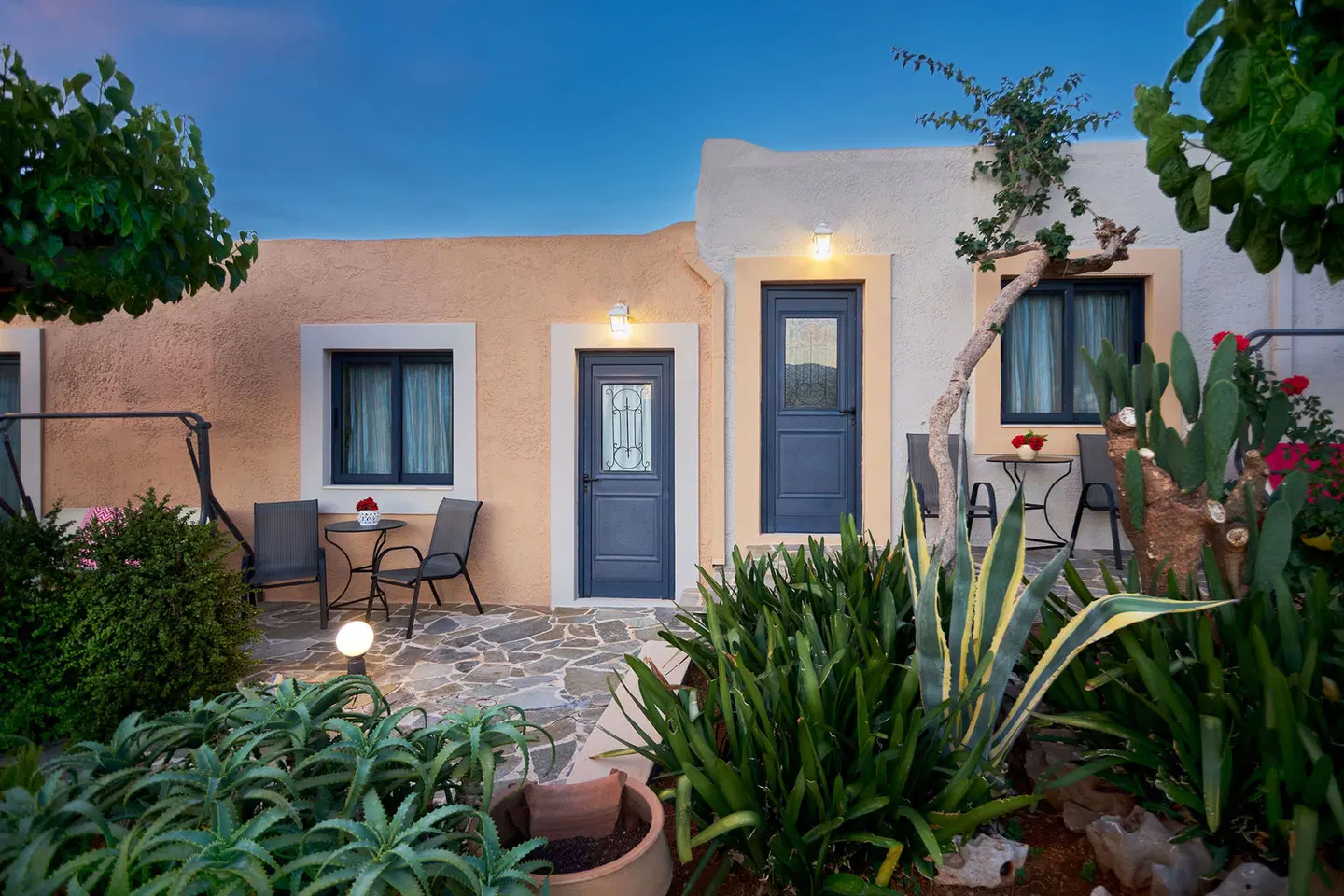 Golden Bay Apartments - Garden Haven ROOM_EXAMPLE