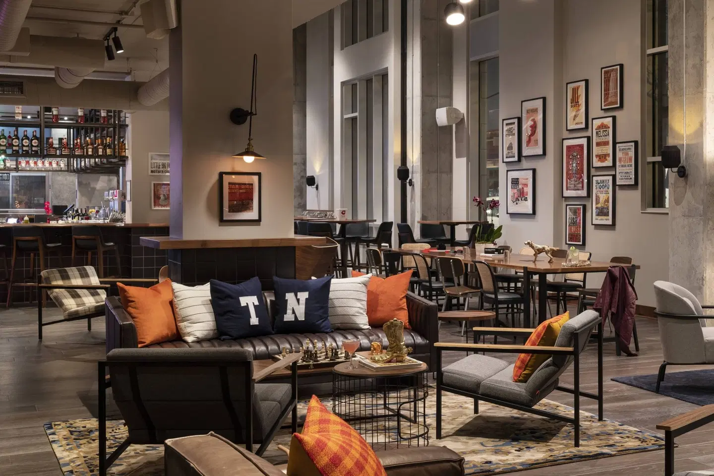 Moxy Nashville Vanderbilt at Hillsboro Village LOUNGE_LOBBY