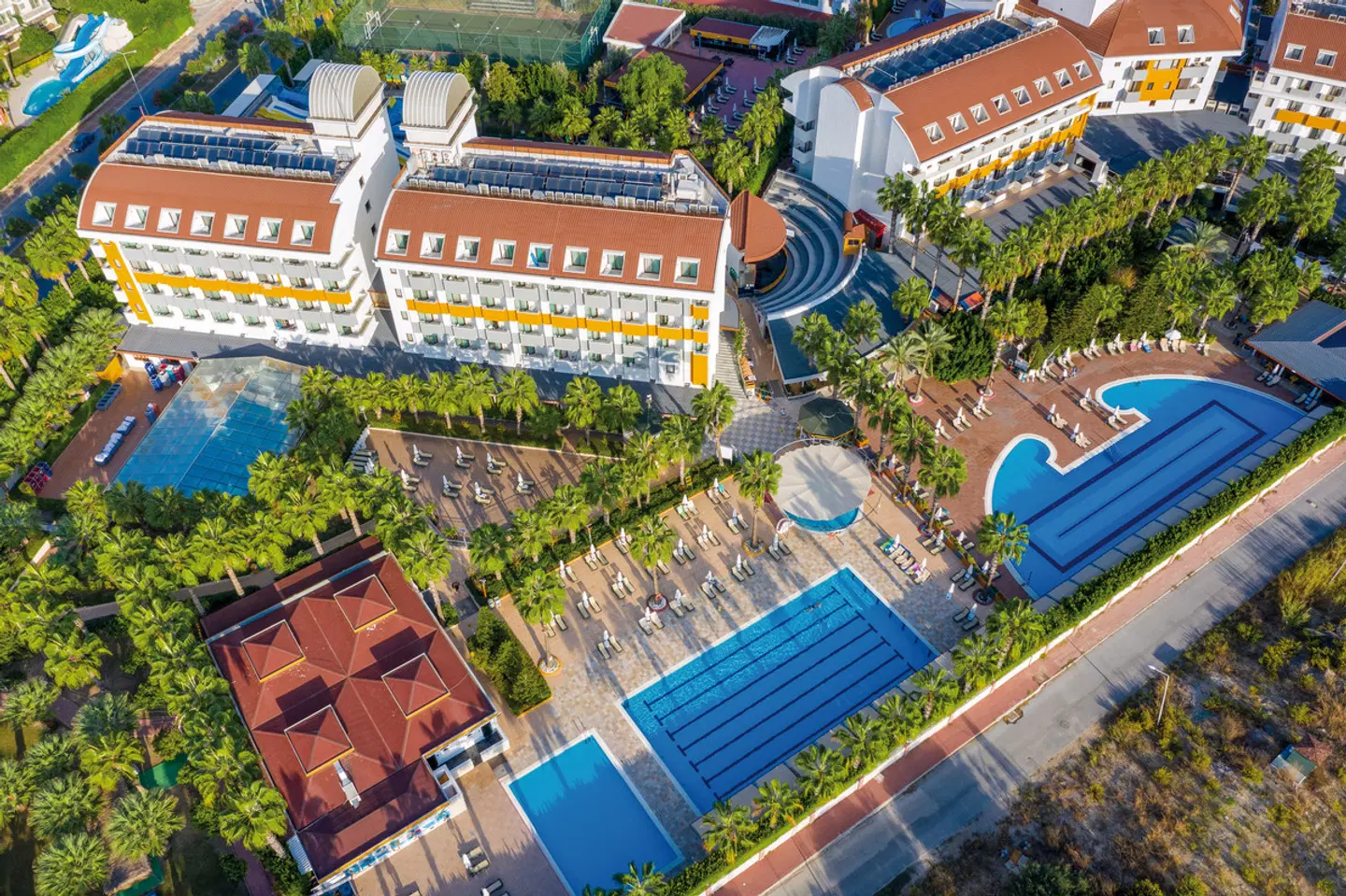 Hane Family Resort EXTERIOR