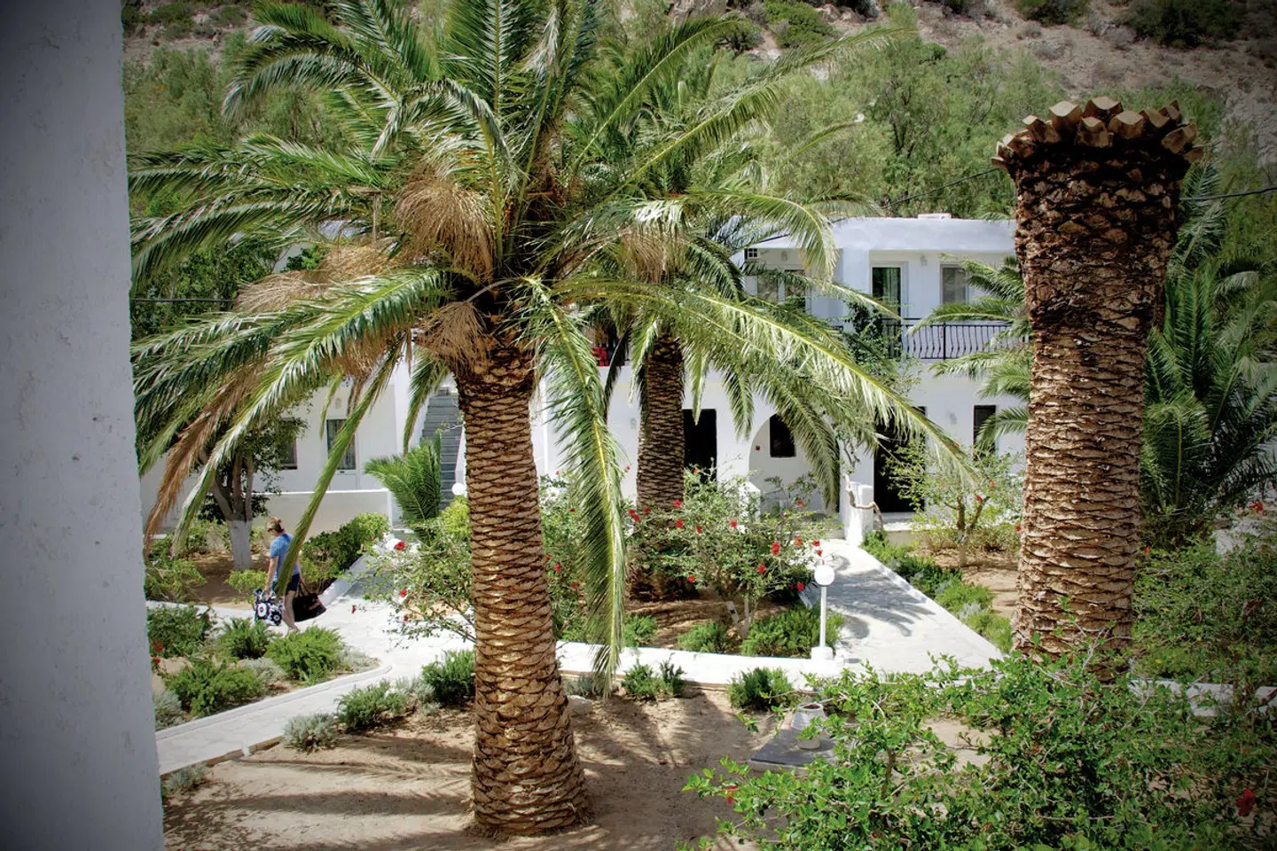Avra Beach Garten