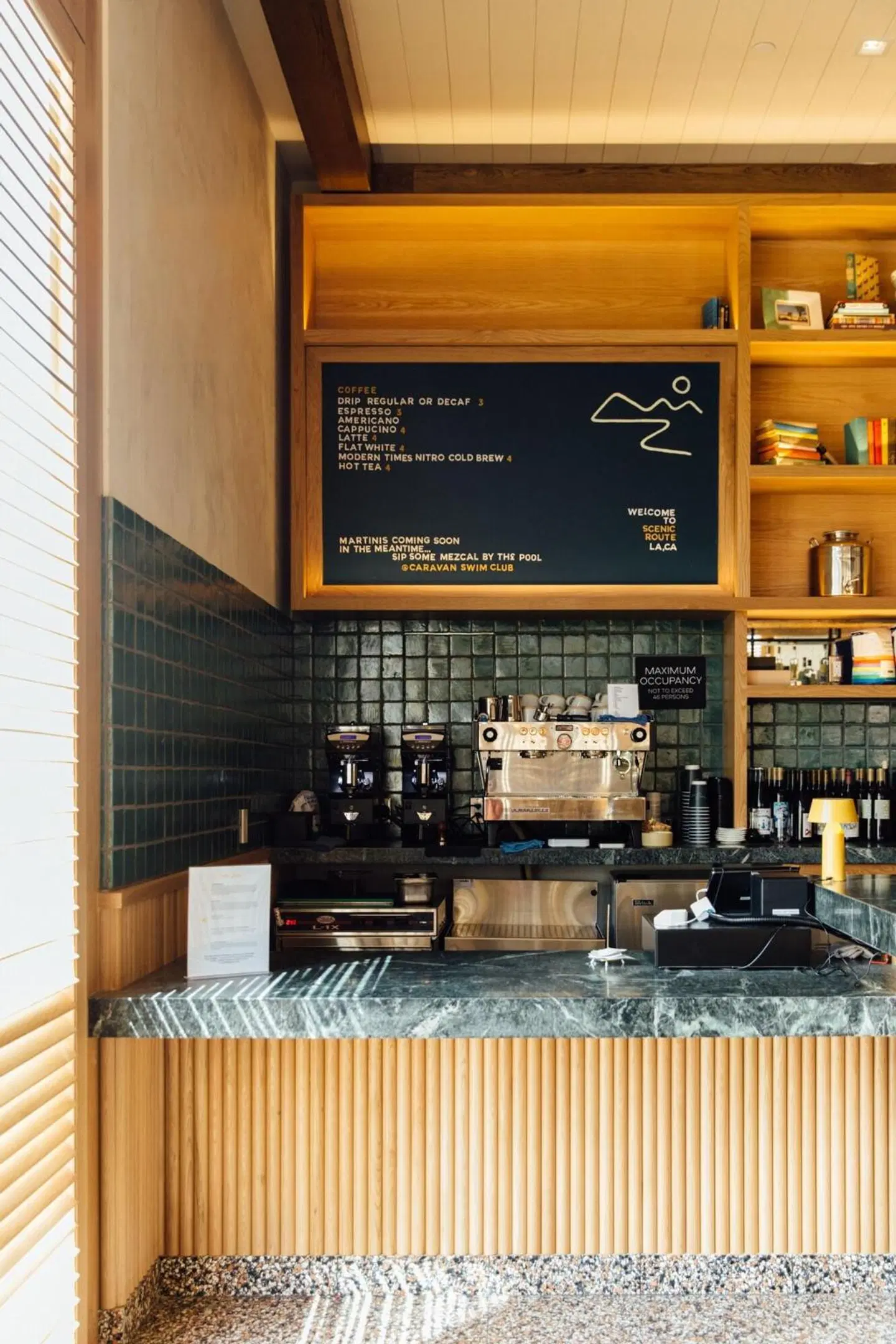 Hotel June Bar