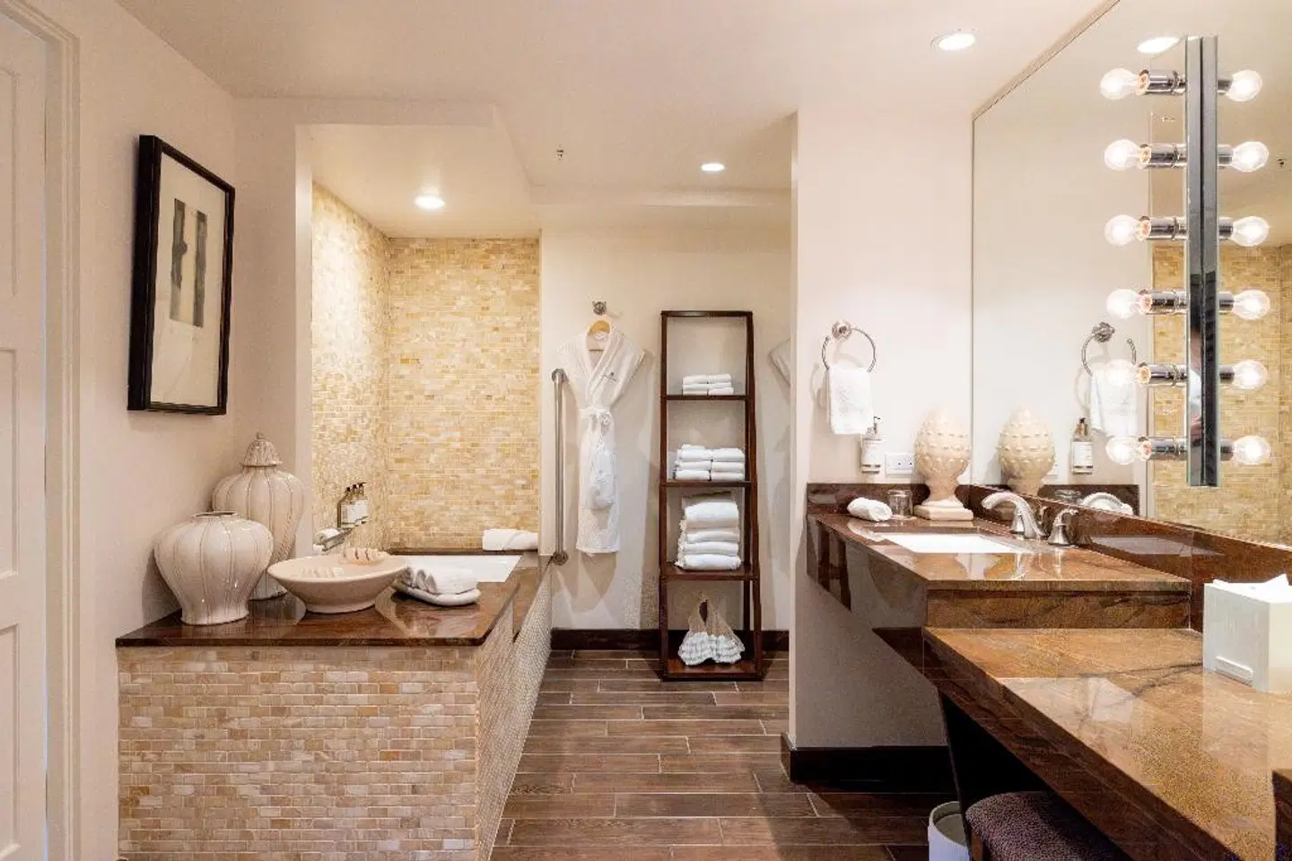 The Kahala Hotel & Resort Badezimmer