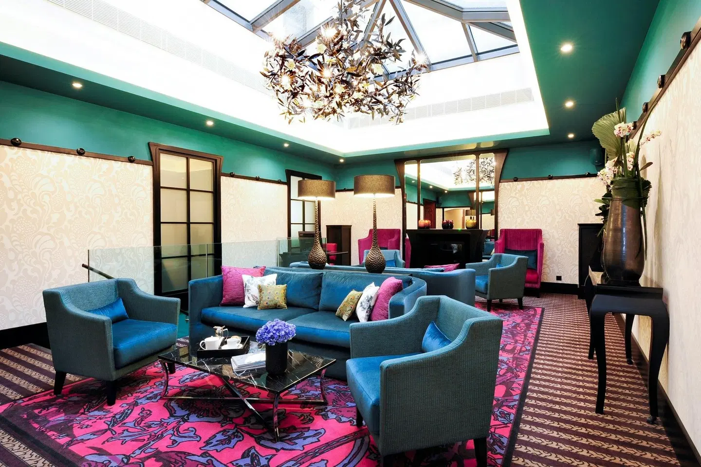 Tiffany LOUNGE_LOBBY