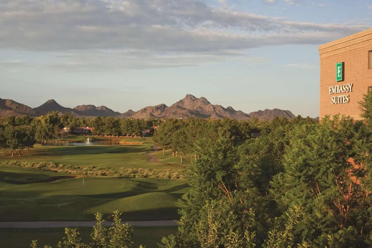 Embassy Suites by Hilton Phoenix - Scottsdale LANDSCAPE