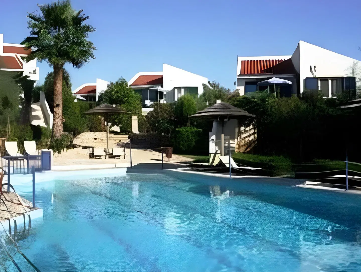 Paris Village OUTDOOR_POOL