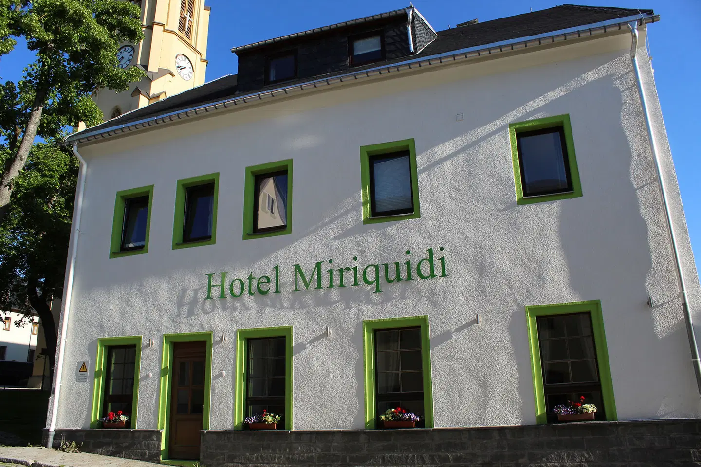 Hotel Miriquidi EXTERIOR