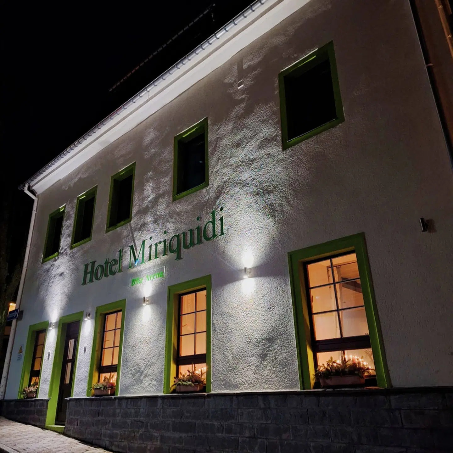 Hotel Miriquidi EXTERIOR