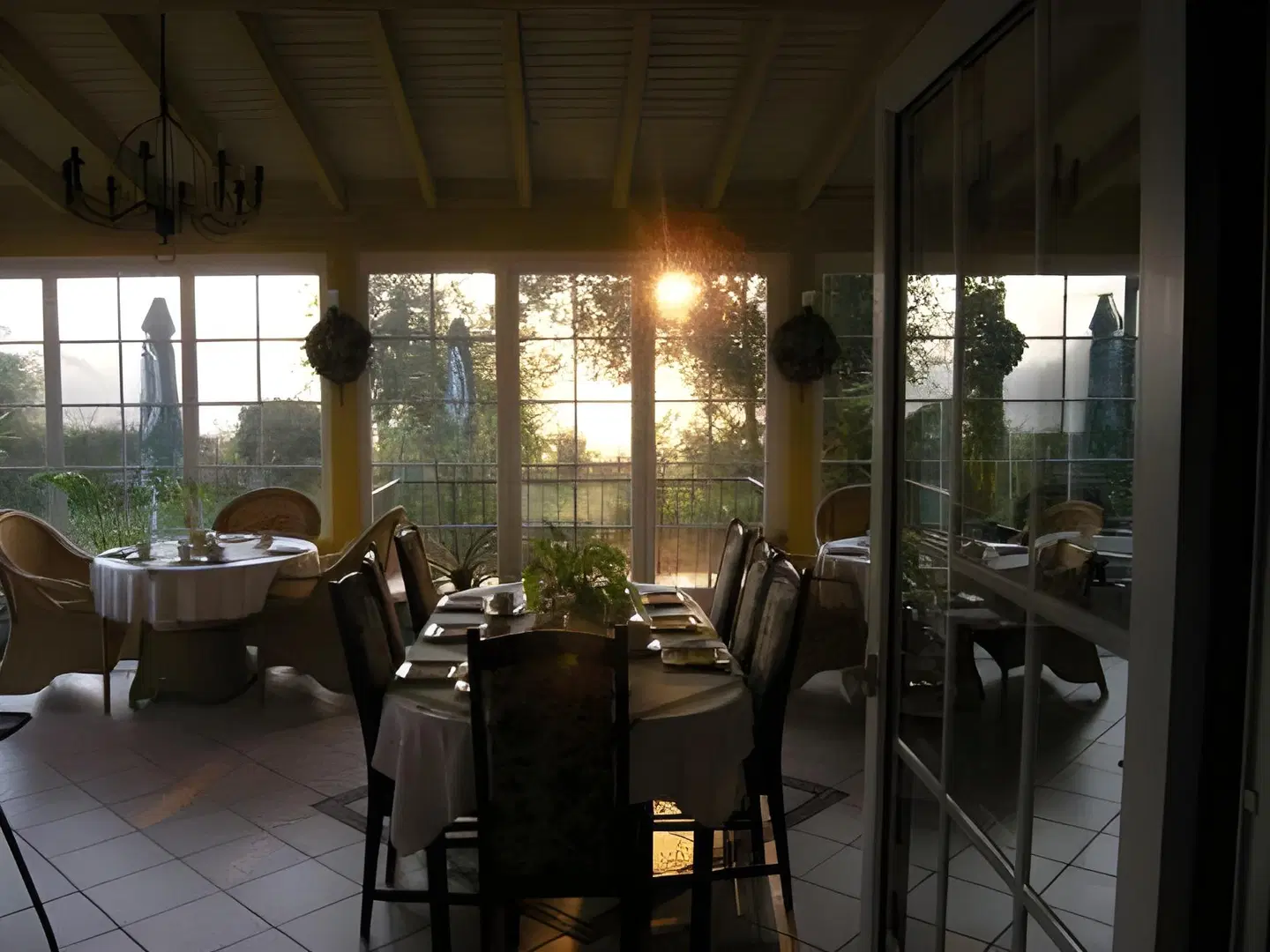 Villa Magnolia Restaurant