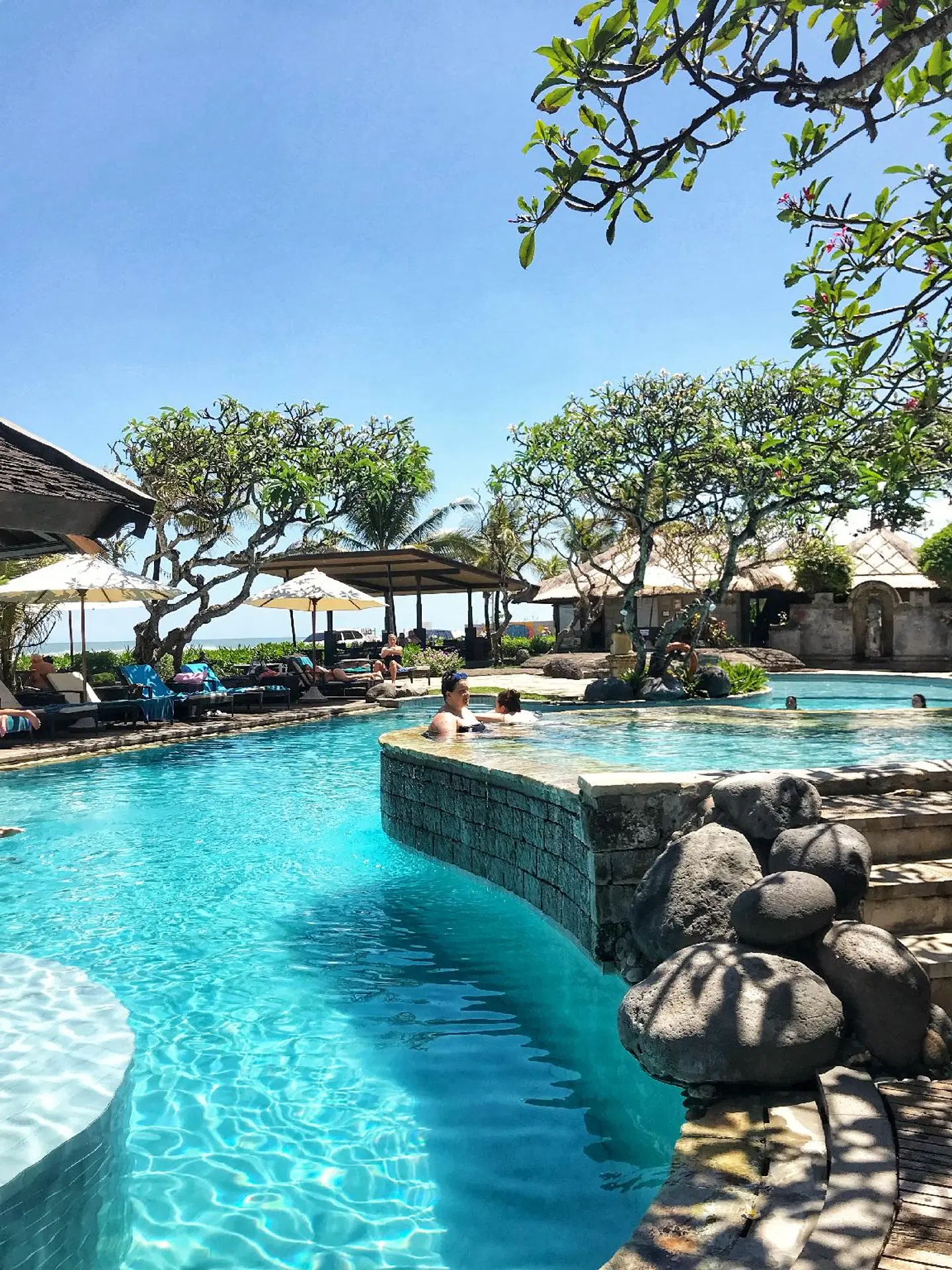 Grand Balisani Suites OUTDOOR_POOL