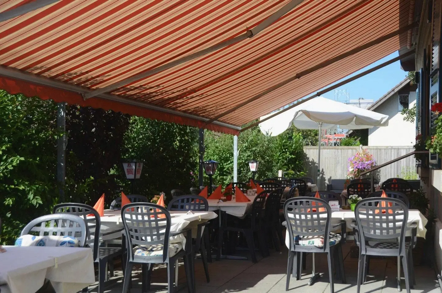 Bahnhof Terrasse