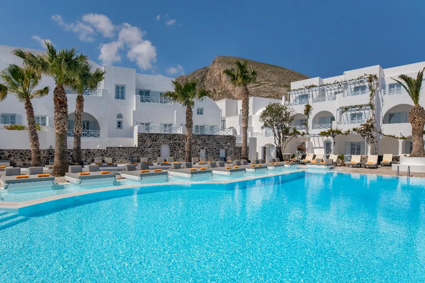 Santorini Kastelli Resort OUTDOOR_POOL