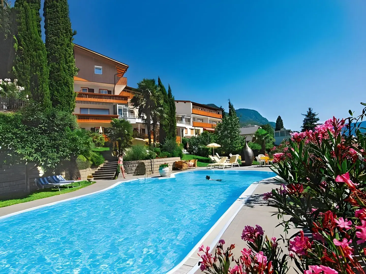Hotel Walter OUTDOOR_POOL