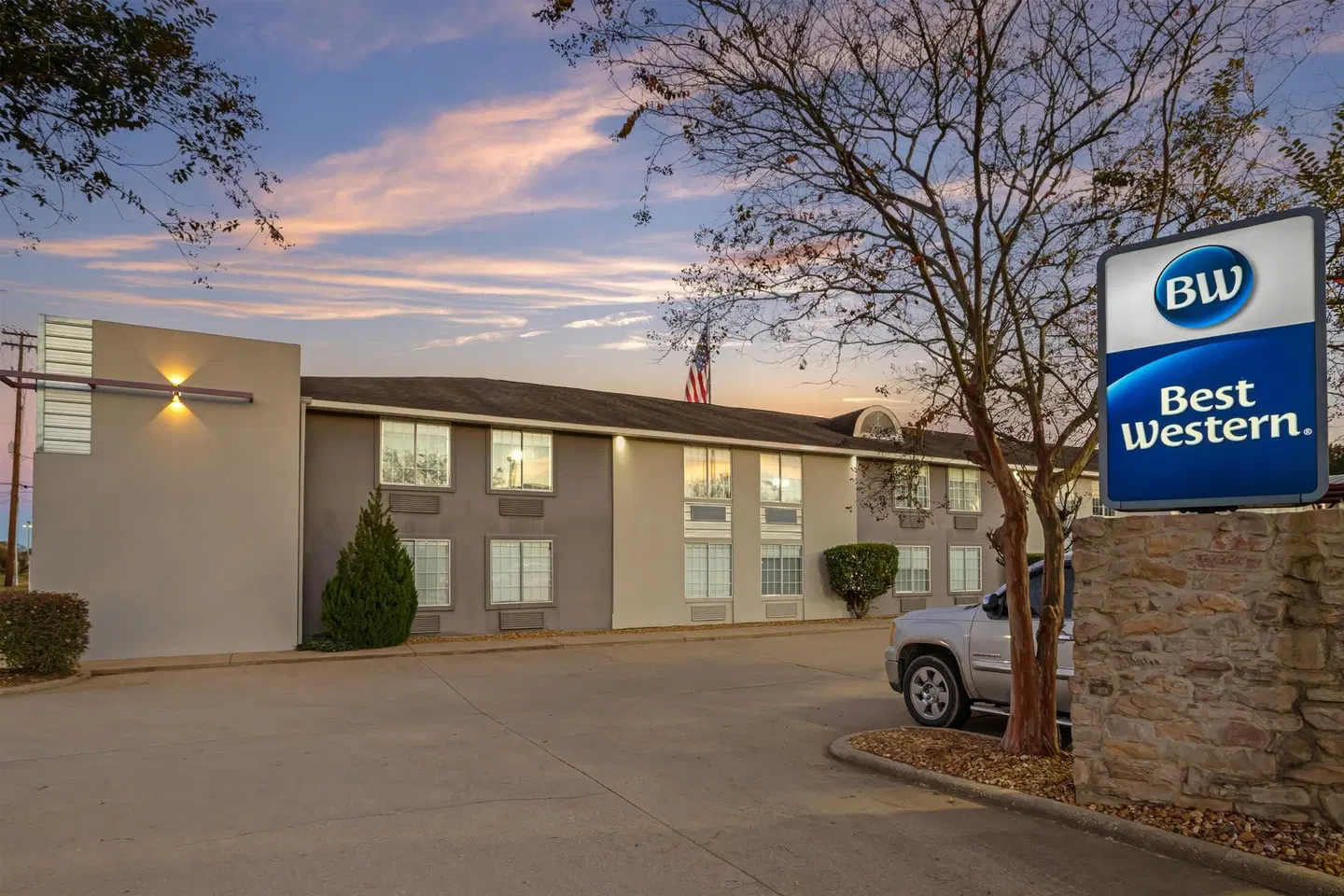 Best Western Natchitoches Inn EXTERIOR