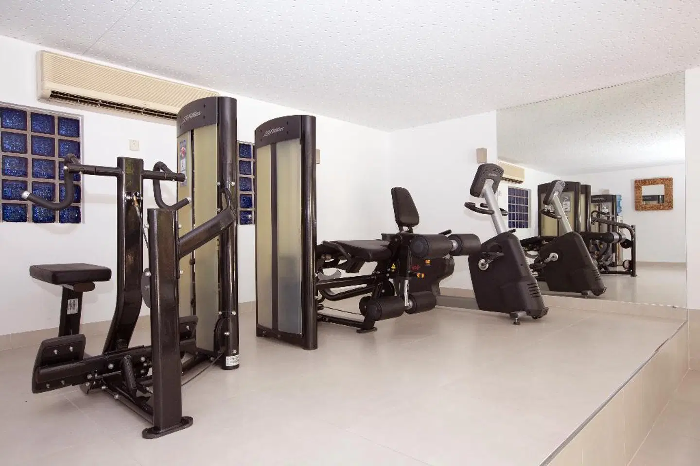 Saratoga SPORTS_AND_LEISURE