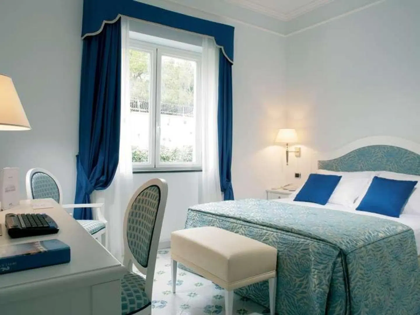 Hotel Raito ROOM_EXAMPLE