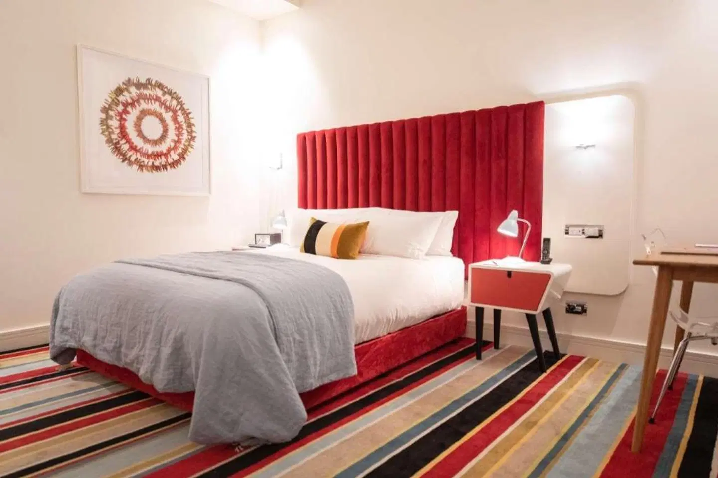 DeBrett ROOM_EXAMPLE