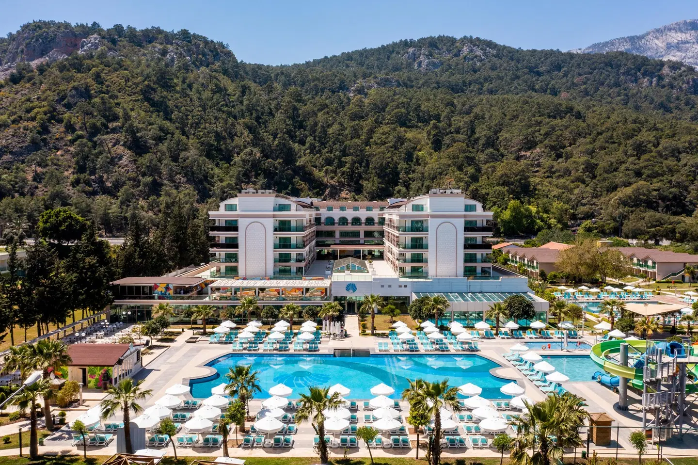 Dosinia Luxury Resort OUTDOOR_POOL