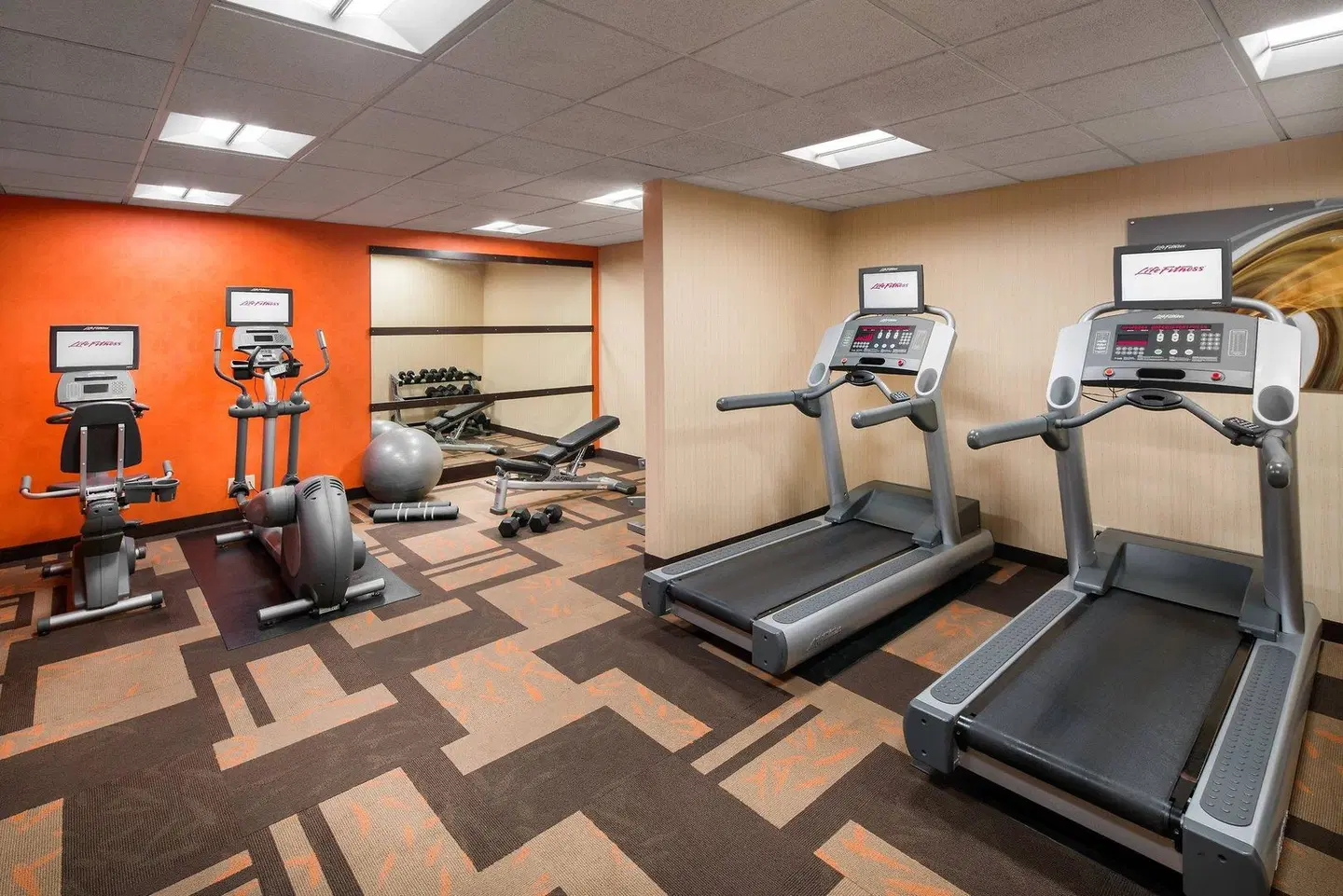 Courtyard by Marriott Phoenix North SPORTS_AND_LEISURE