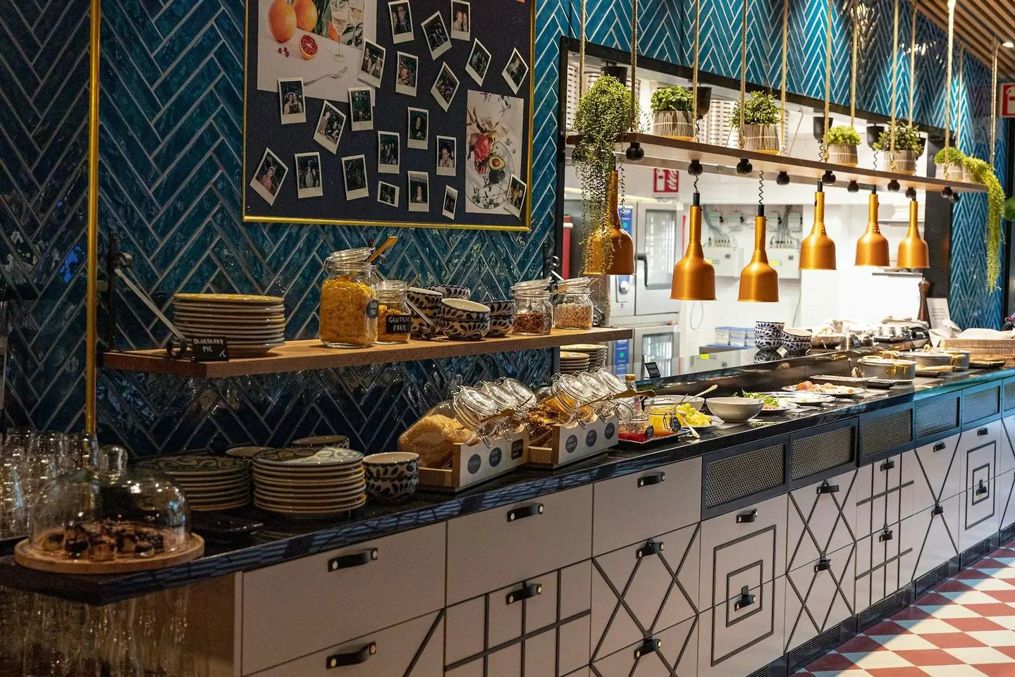 Hotel U14, Autograph Collection Bar