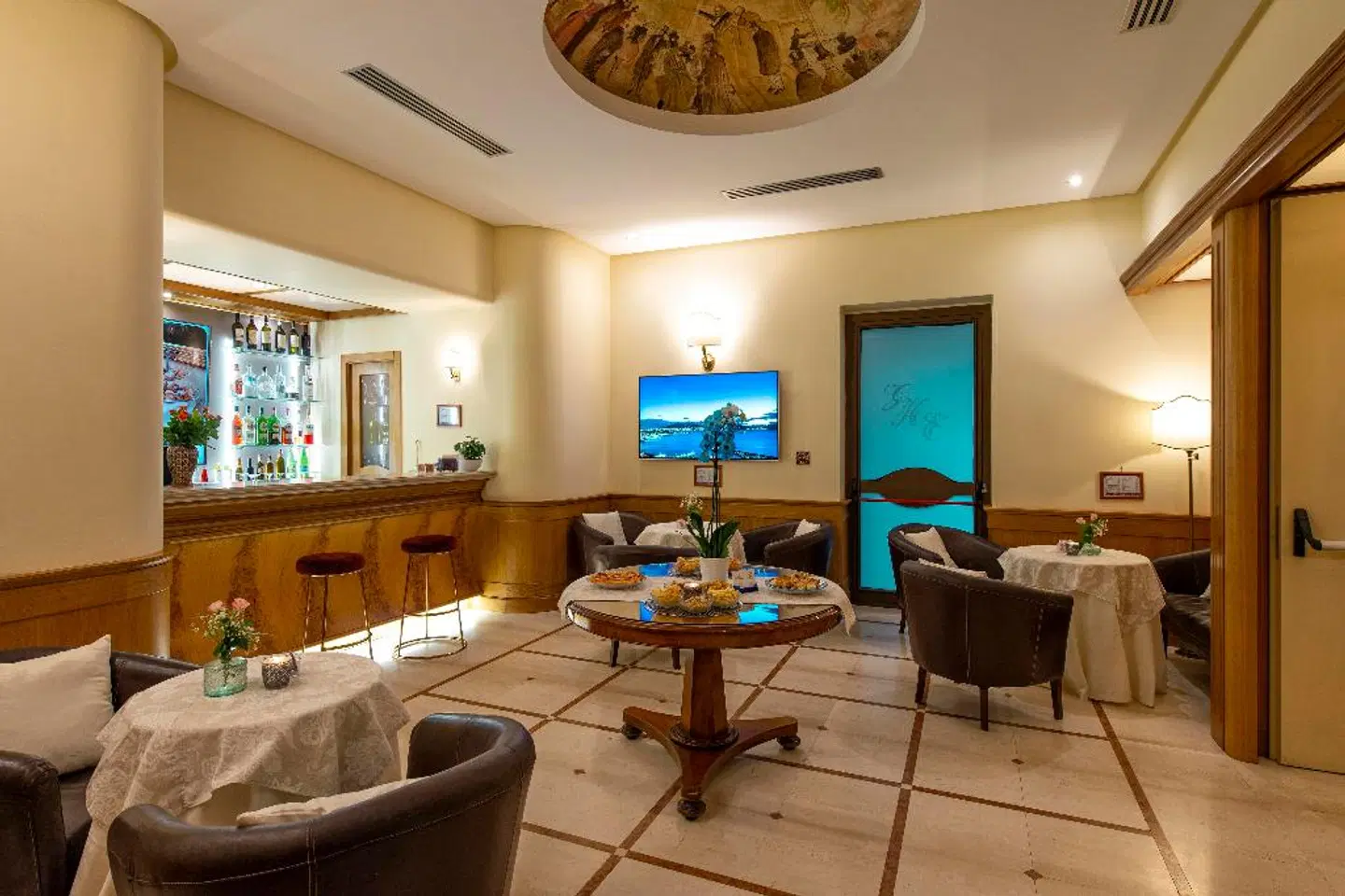 Europa Grand Hotel Bar