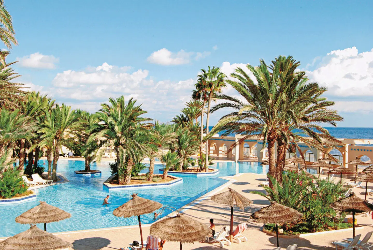 Zita Beach Resort OUTDOOR_POOL