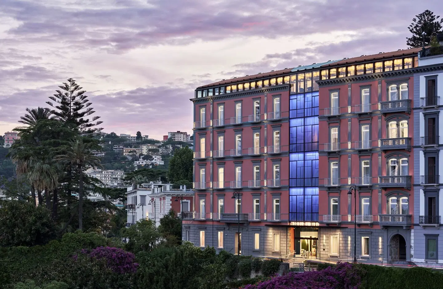 De Bonart Naples, Curio Collection by Hilton EXTERIOR