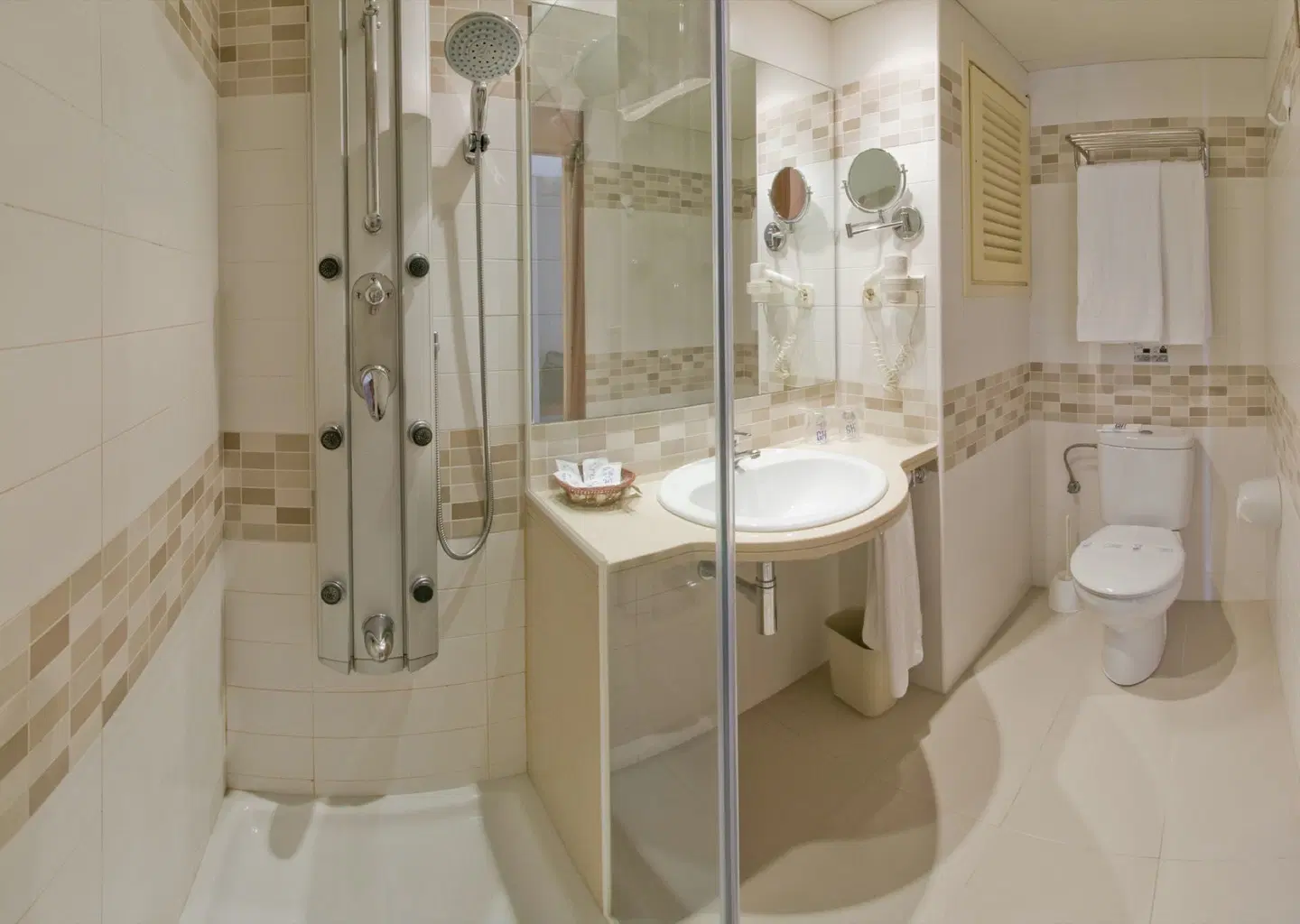 GHT Costa Brava & Spa Badezimmer