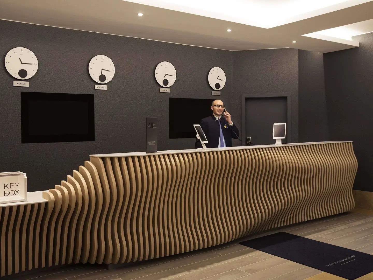 Novotel Genève Centre Hotel ROOM_EXAMPLE