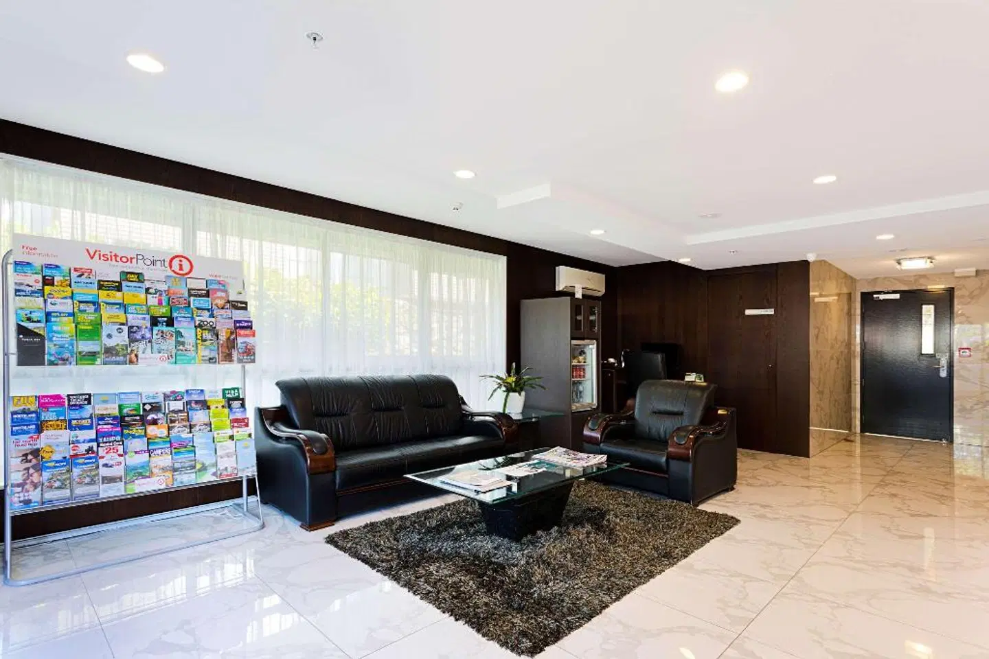 Alexander Inn LOUNGE_LOBBY