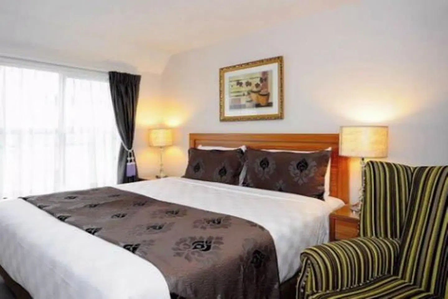 Alexander Inn ROOM_EXAMPLE