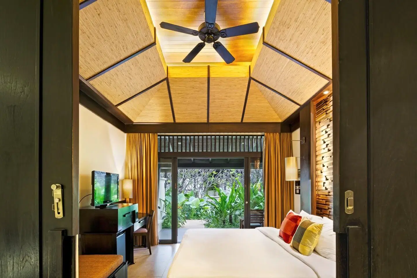 Impiana Resort Patong ROOM_EXAMPLE