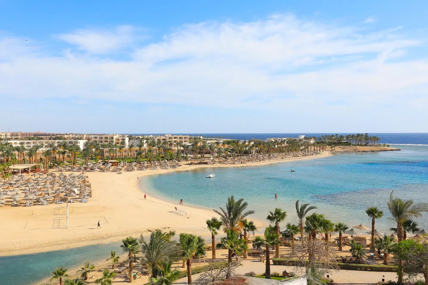 Brayka Bay Resort BEACH