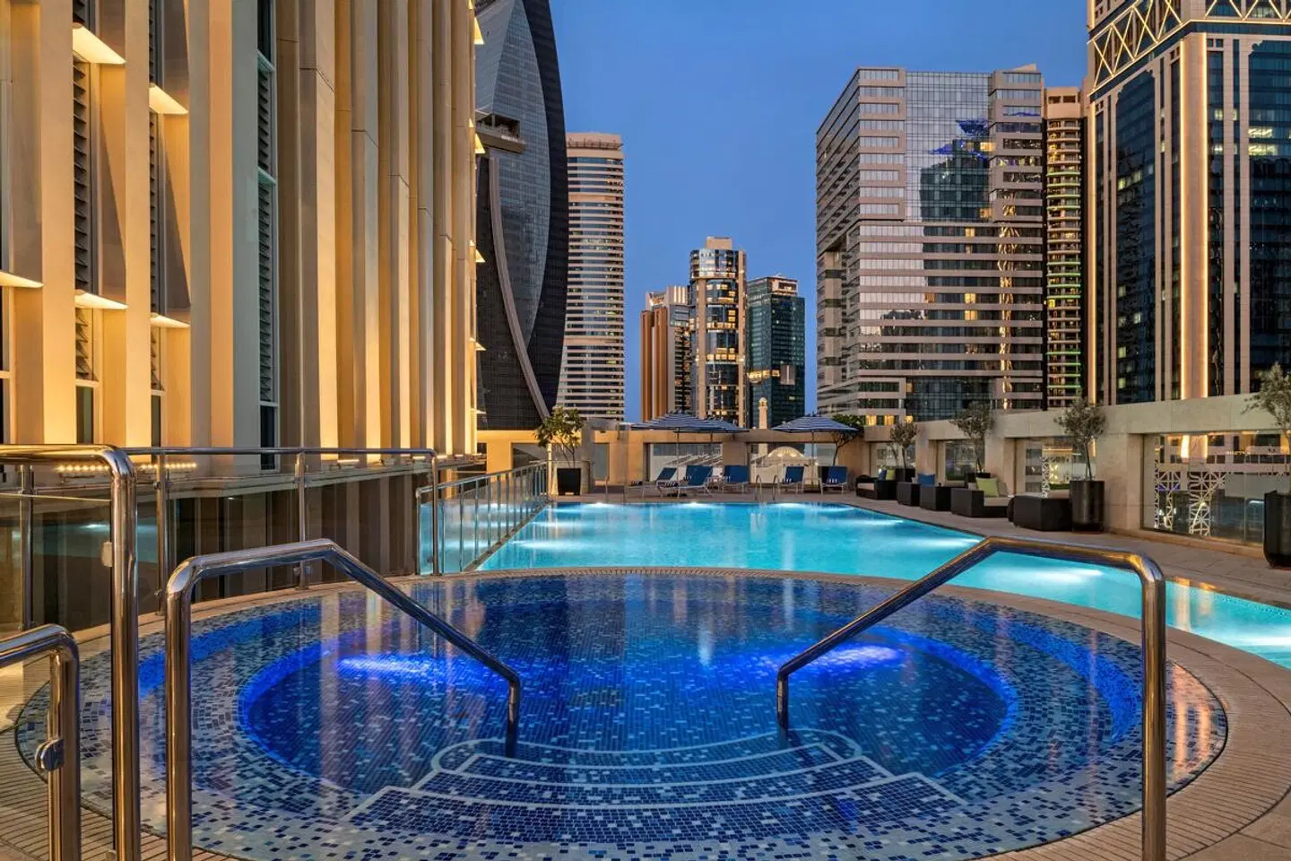 Wyndham Grand Doha Westbay Beach OUTDOOR_POOL