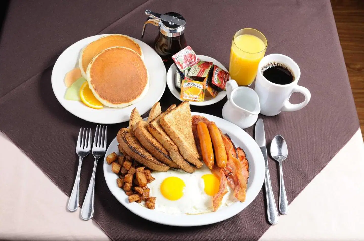 Claymore Inn and Suites Restaurant