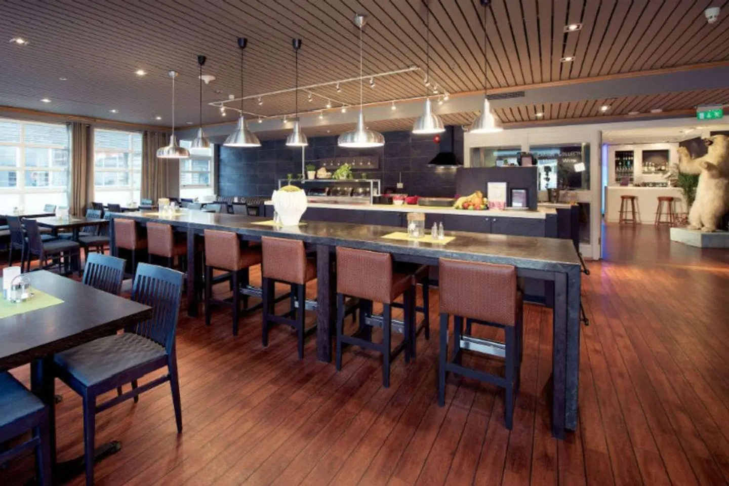 Home Hotel With Bar