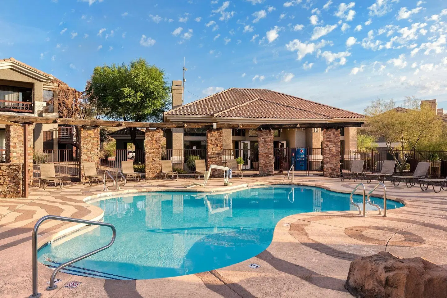 Raintree at Worldmark Phoenix South Mountain Preserve OUTDOOR_POOL