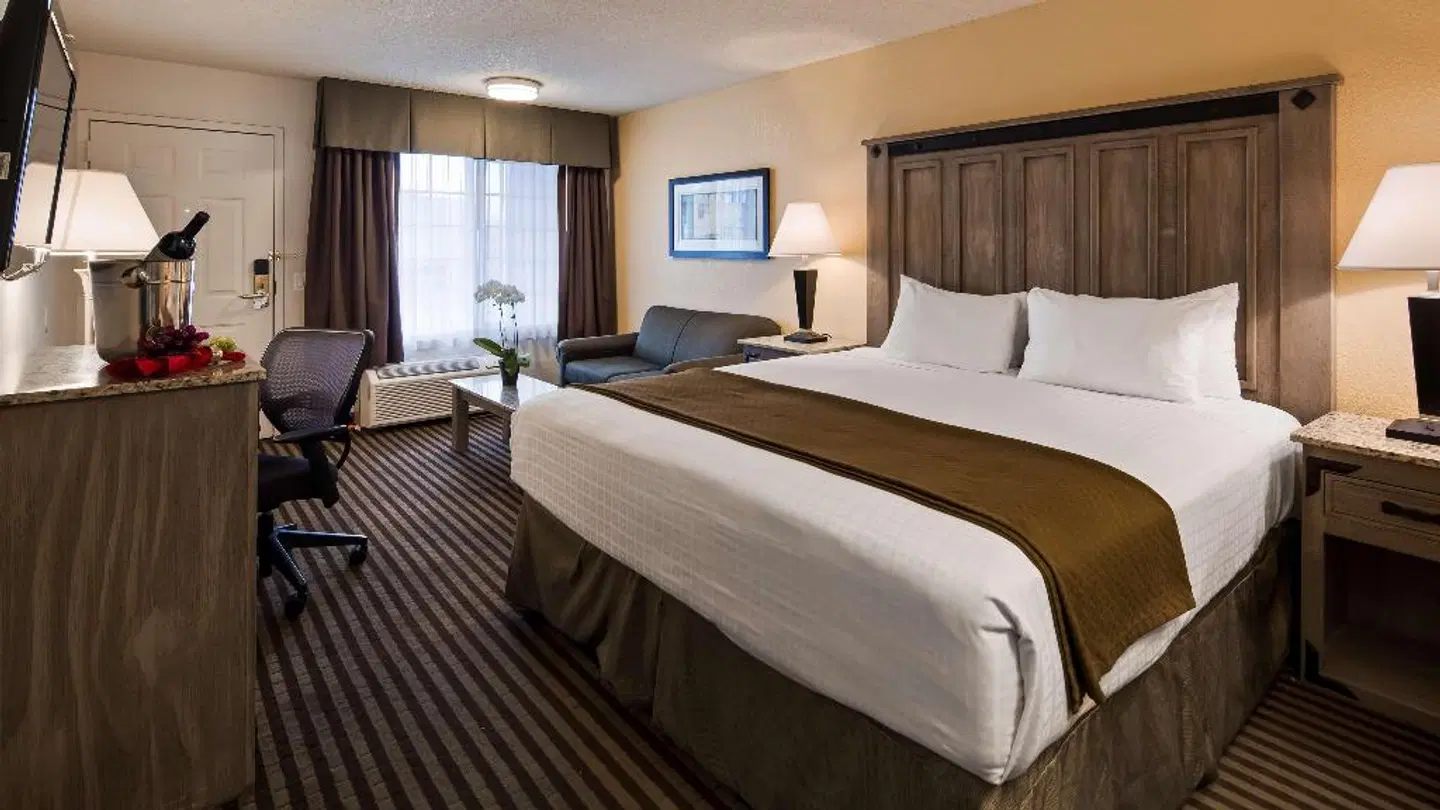 Best Western Americana Inn ROOM_EXAMPLE