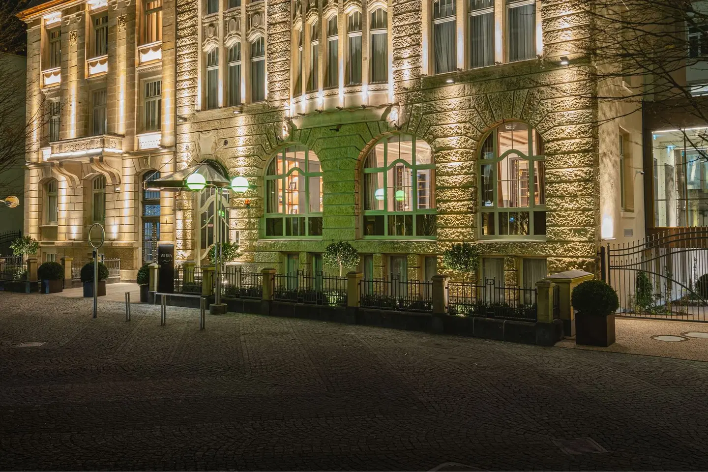 LUME Boutique Hotel, Autograph Collection EXTERIOR