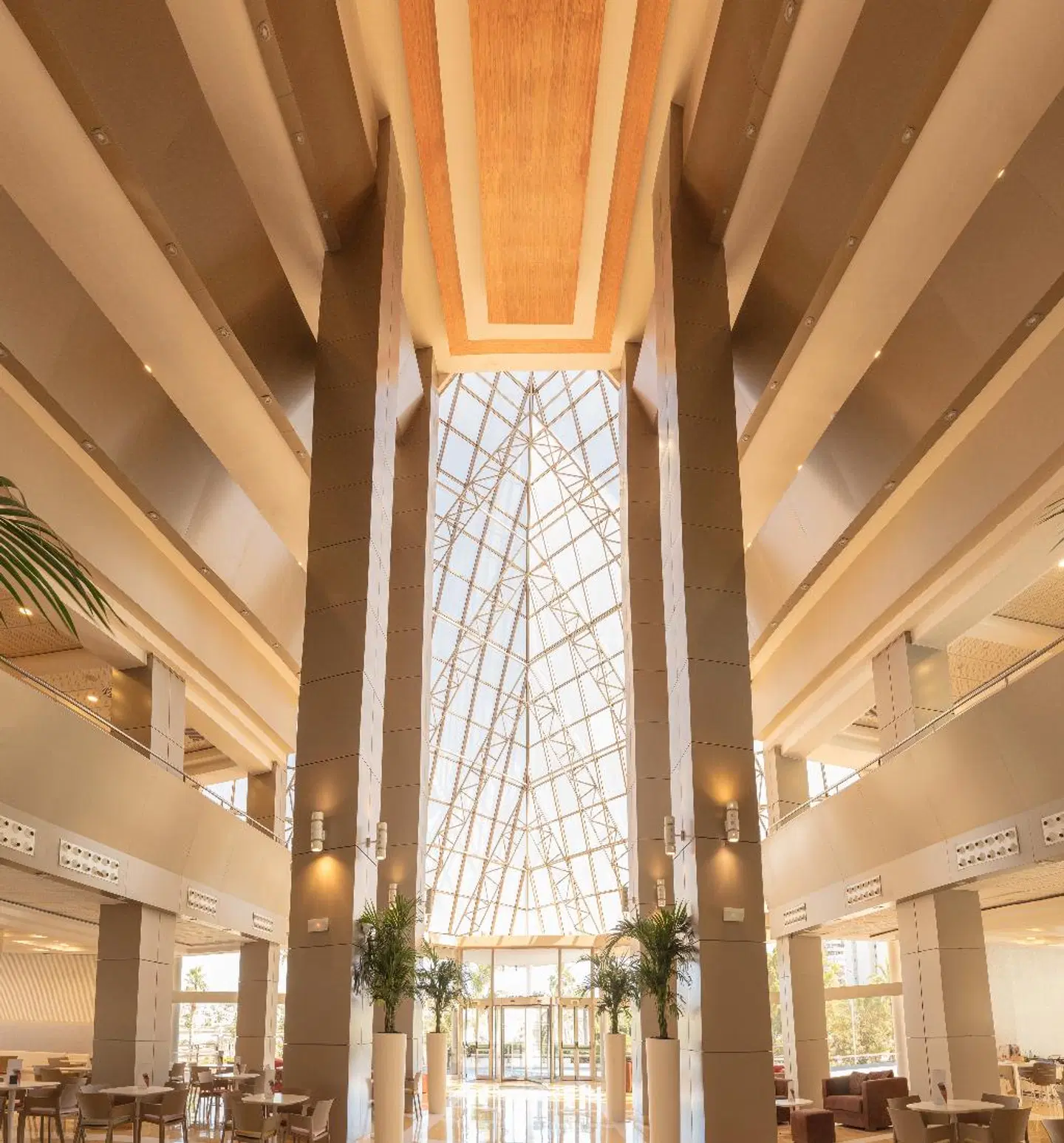 RH Ifach LOUNGE_LOBBY