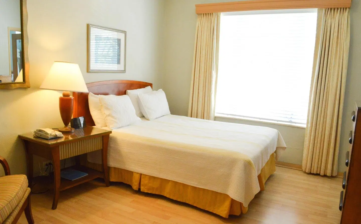 Viscay Hotel ROOM_EXAMPLE