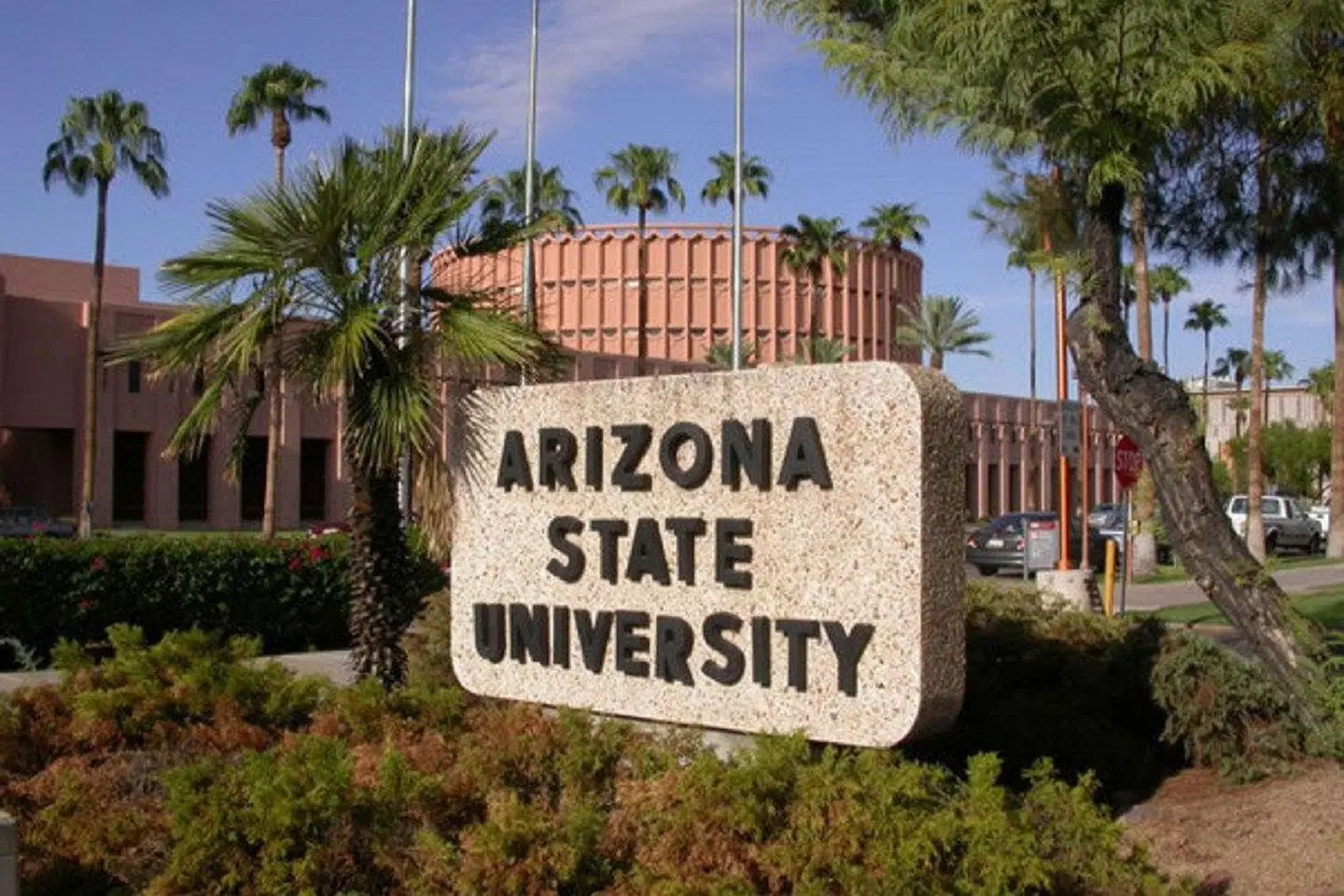 Crowne Plaza Phoenix Airport by IHG EXTERIOR