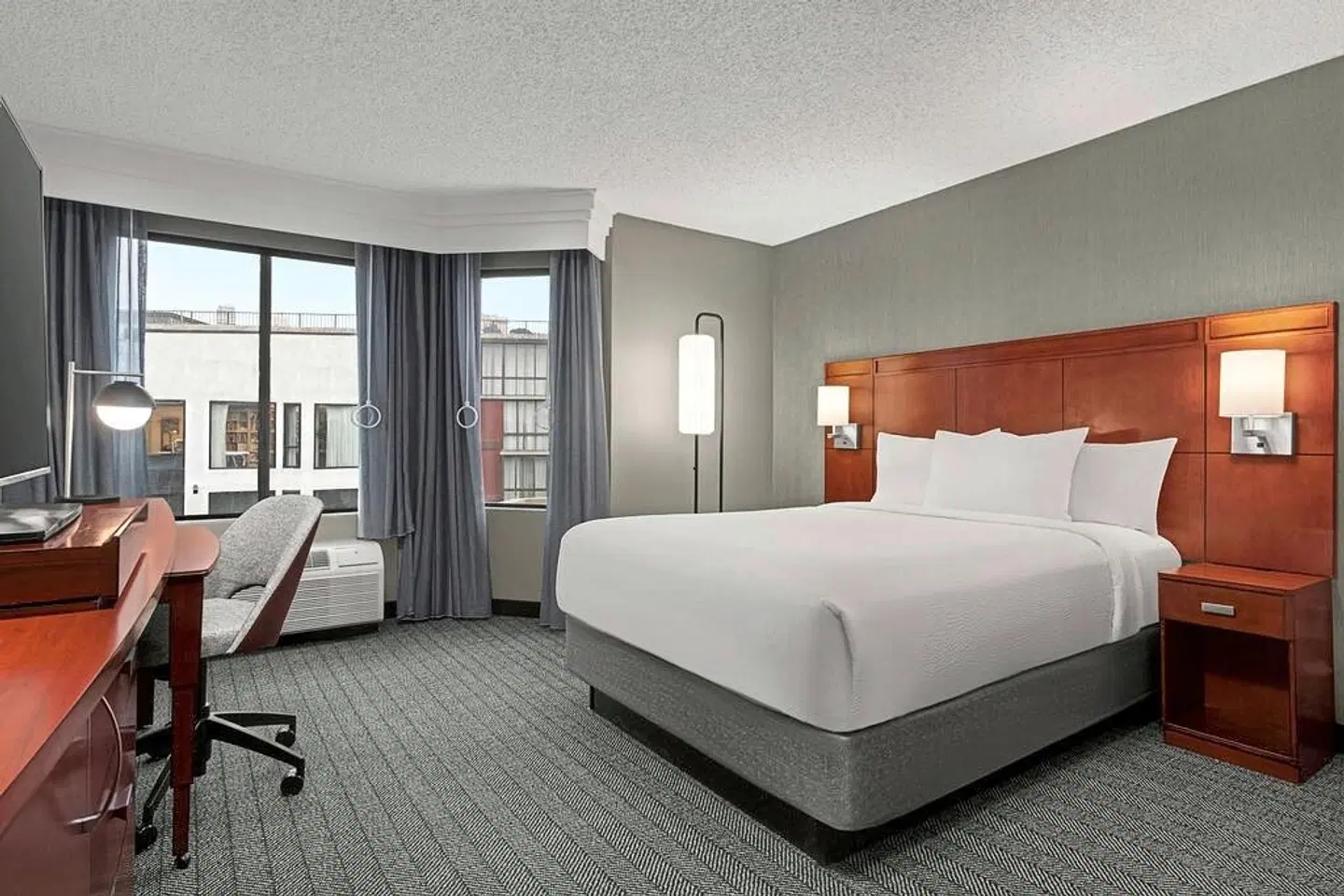 Courtyard by Marriott San Francisco Fisherman's Wharf ROOM_EXAMPLE