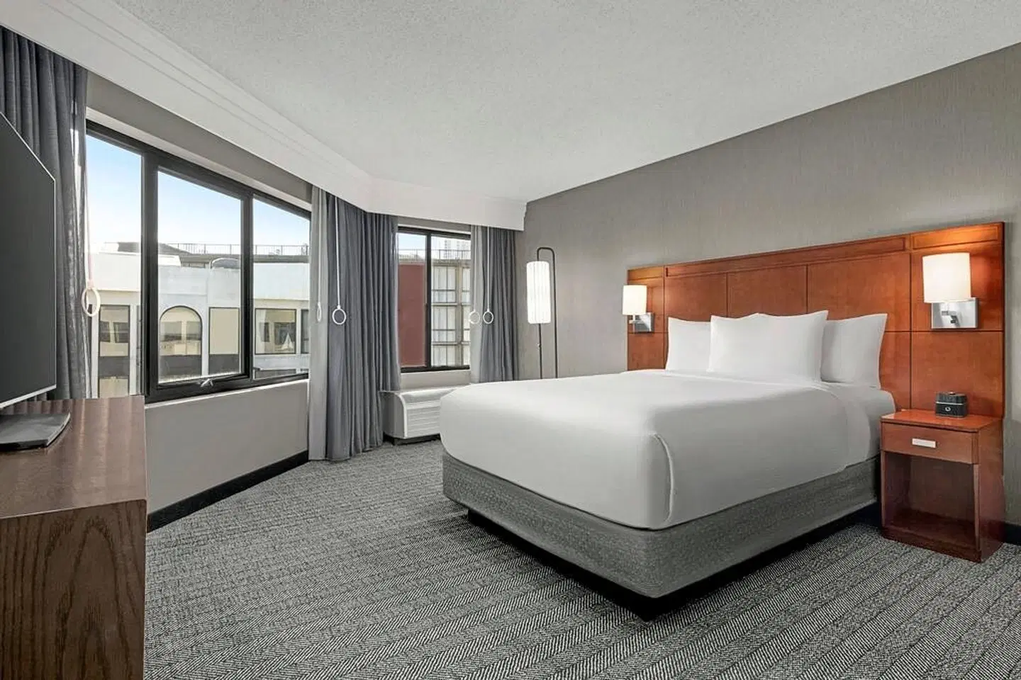 Courtyard by Marriott San Francisco Fisherman's Wharf ROOM_EXAMPLE