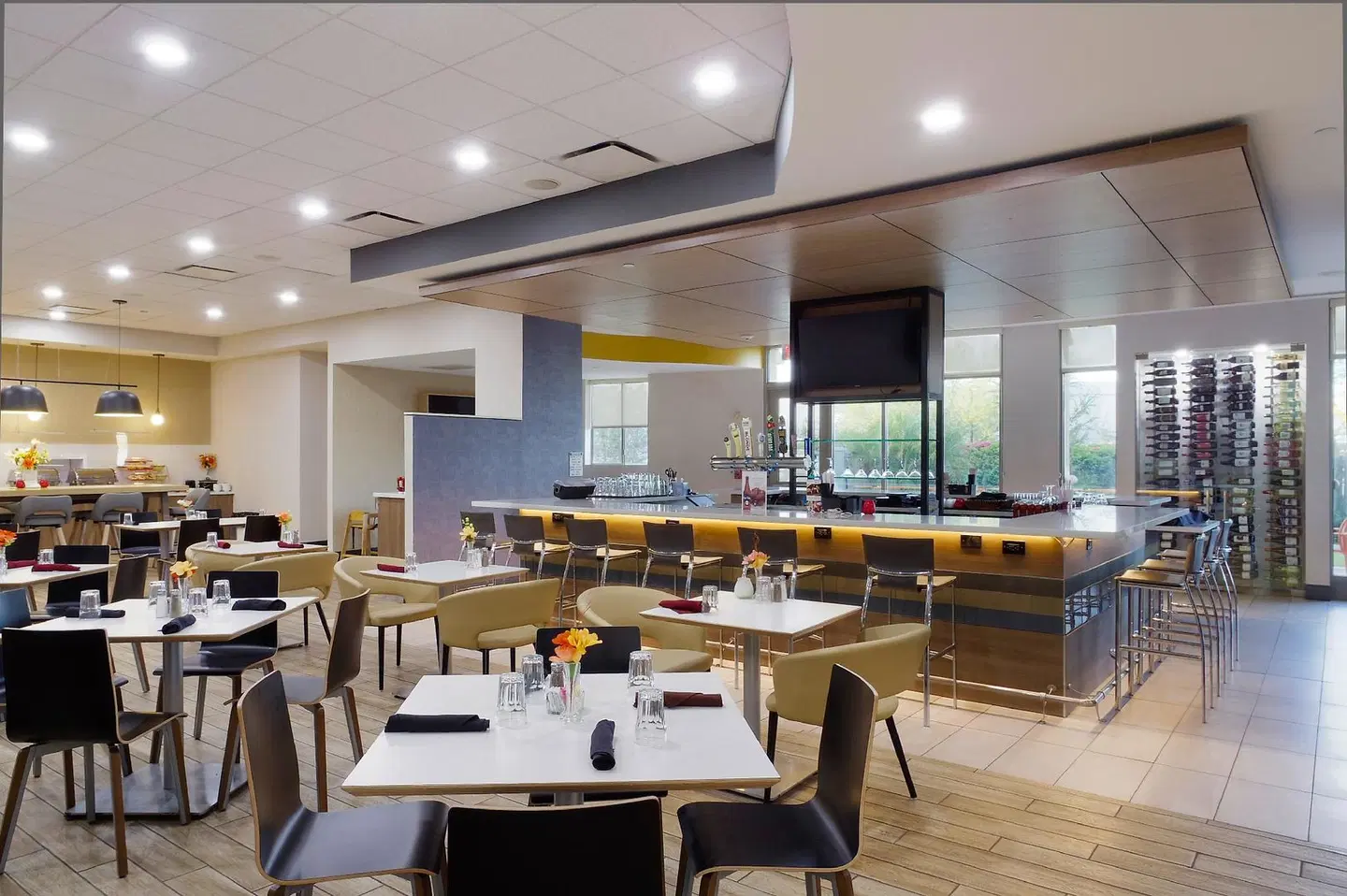 Holiday Inn & Suites Phoenix Airport by IHG Restaurant