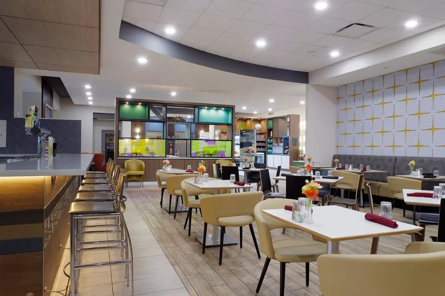 Holiday Inn & Suites Phoenix Airport by IHG Restaurant