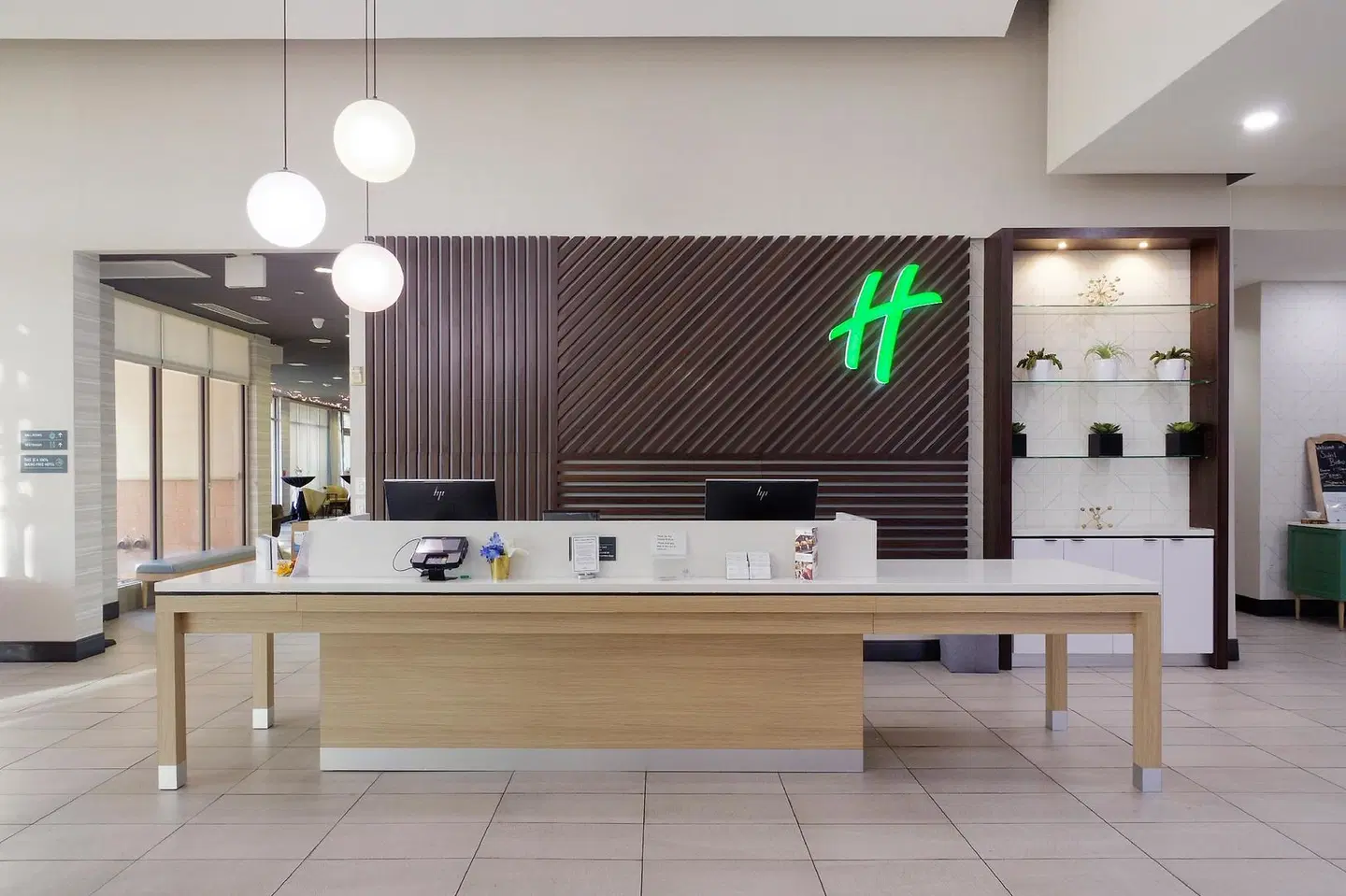 Holiday Inn & Suites Phoenix Airport by IHG Badezimmer