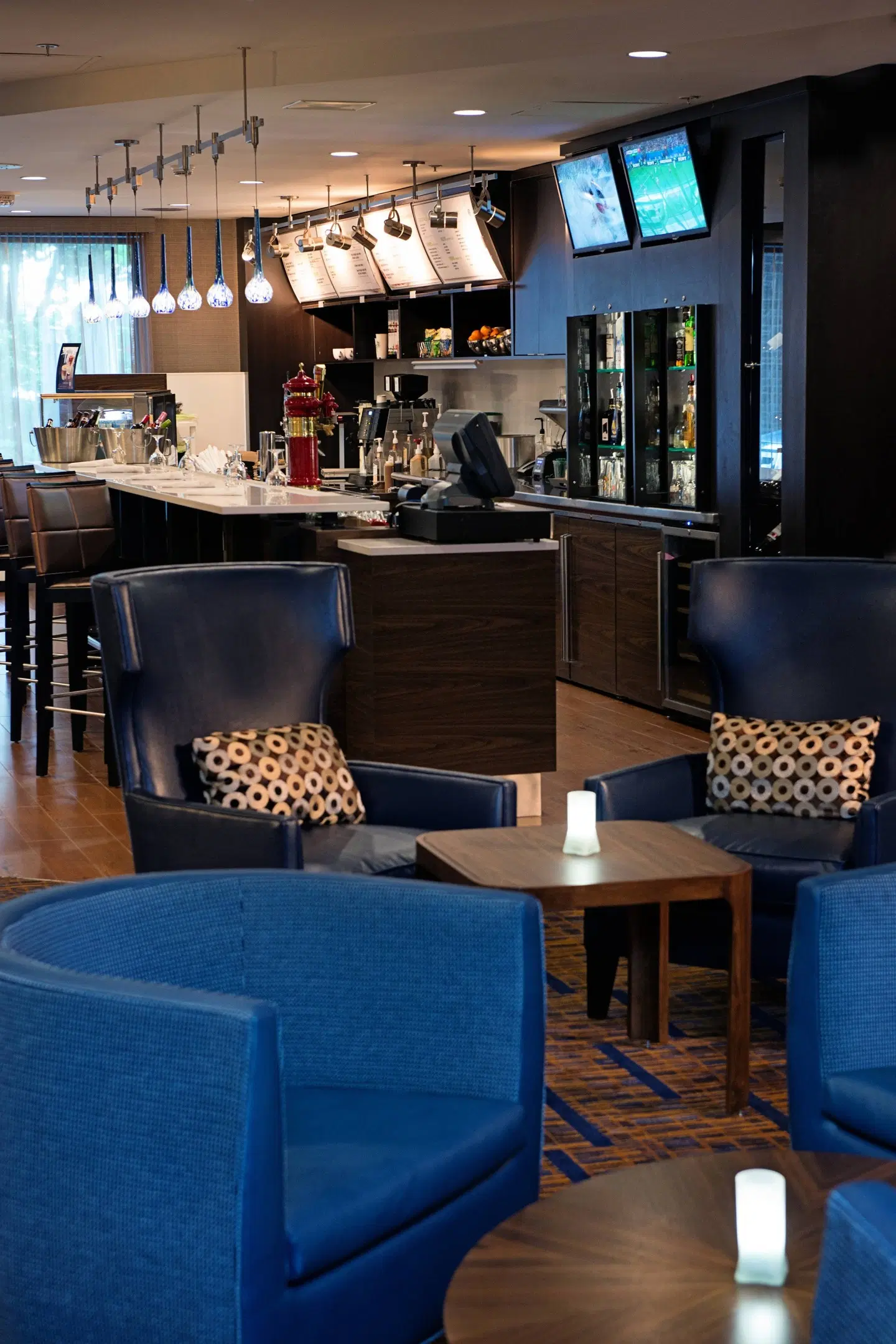 Courtyard by Marriott Halifax Downtown Bar