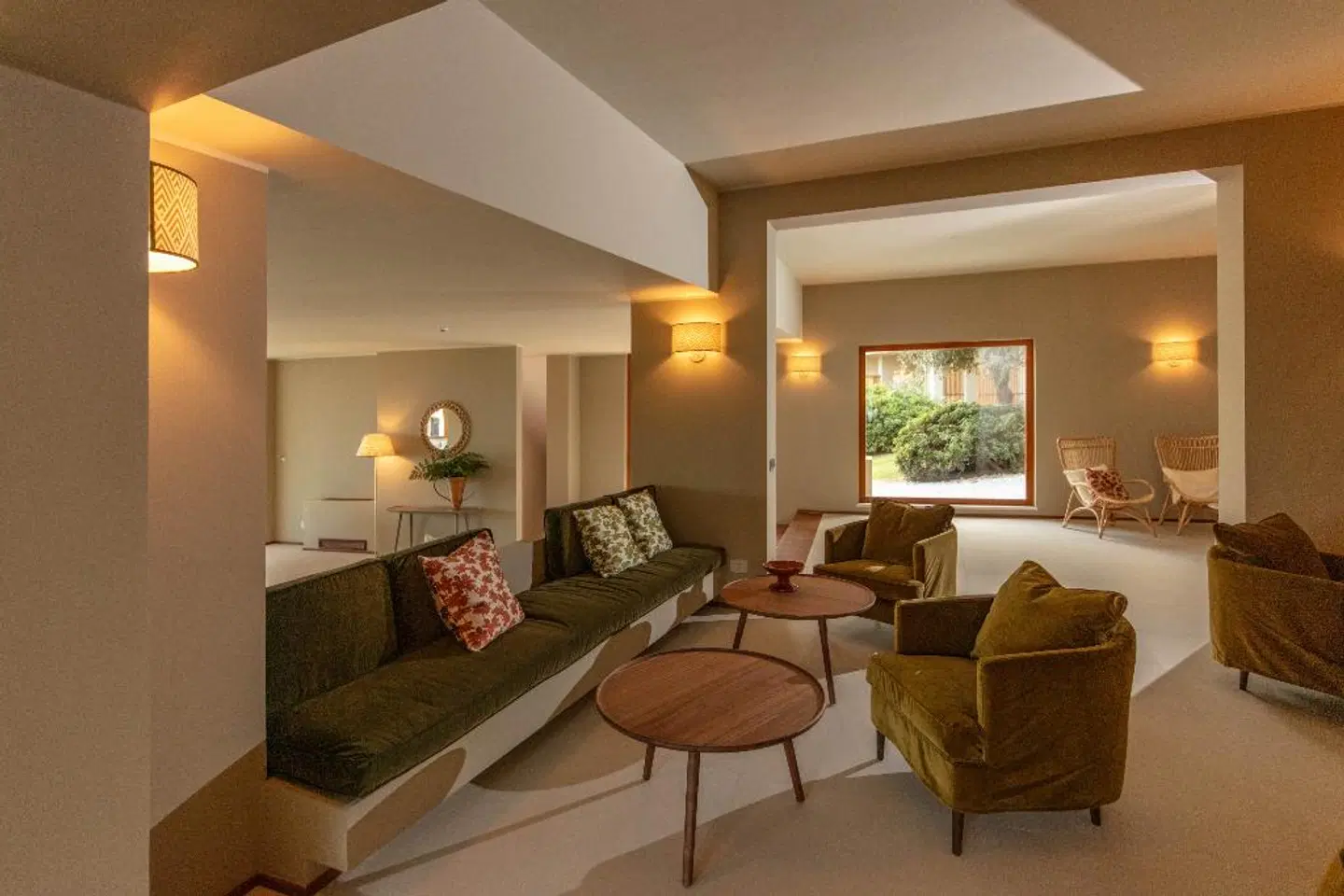 Is Molas Resort LOUNGE_LOBBY